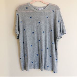 Wildfox Gray Graphic Tee Blue Star Print Short Sleeve